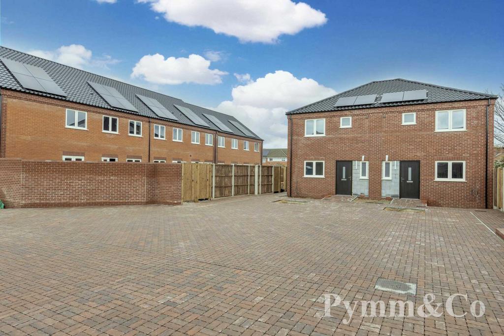 Starling Road, Norwich NR3 3 bed semidetached house for sale £340,000
