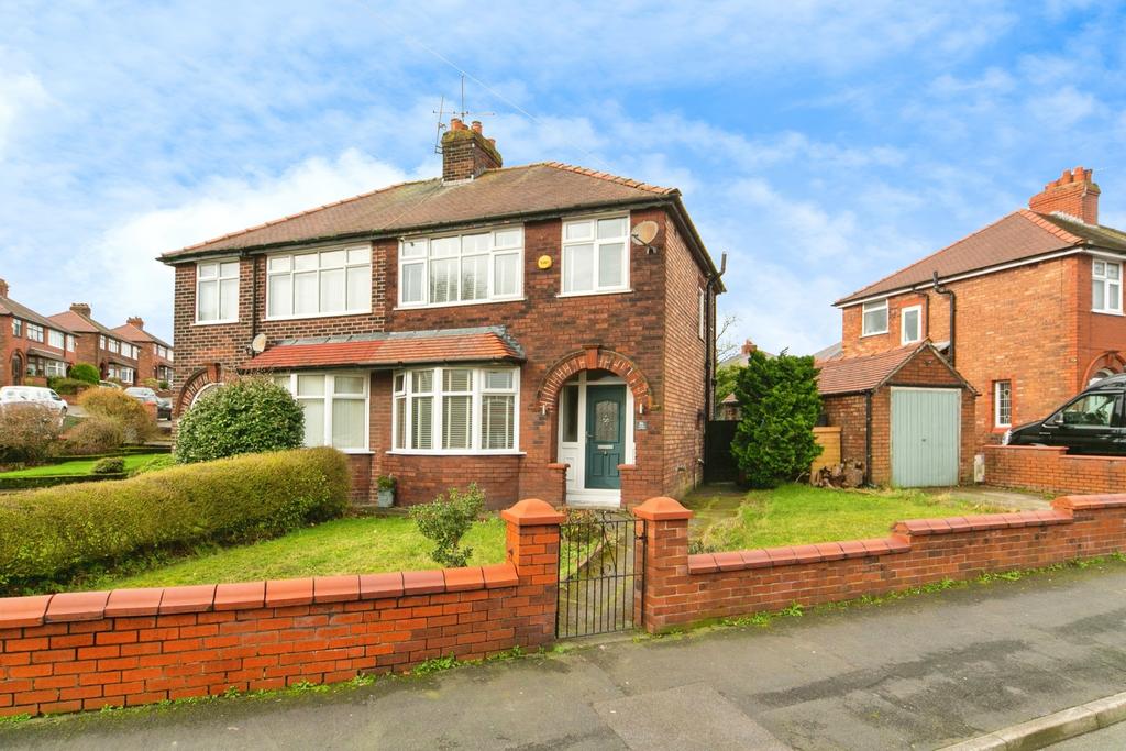 Oliver Road, Grange Park, St Helens... 3 bed semidetached house for