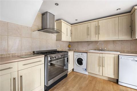 4 bedroom end of terrace house for sale, Headley Drive, New Addington, Croydon, CR0