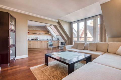 2 bedroom apartment to rent - Kidderpore Avenue, London