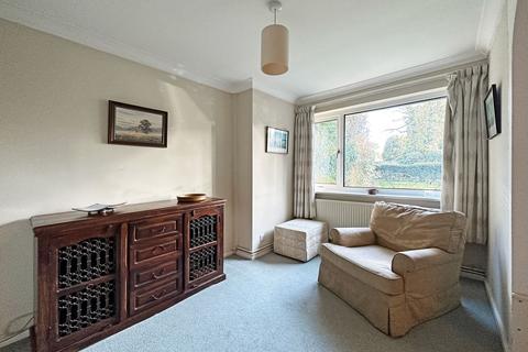 25 White House Way, Solihull, B91 1SG