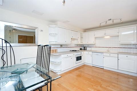Flat 3, Challenger House, 3 Victory Place, London, E14 8BJ