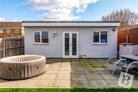 3 Lynbrook Close, Rainham, RM13 8DD