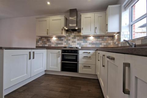 4 bedroom detached house to rent, Lostock Drive, Middlewich