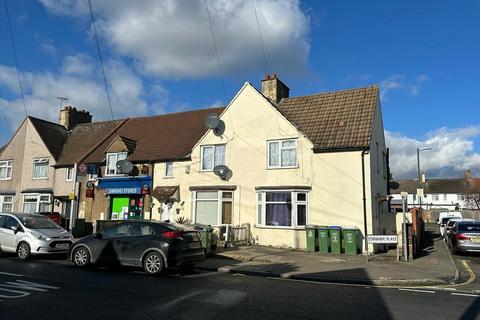 Shop for sale, 178-182 Crayford Way, Crayford, Kent, DA1