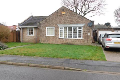 3 bedroom detached bungalow for sale, Bosley Close, Christchurch BH23