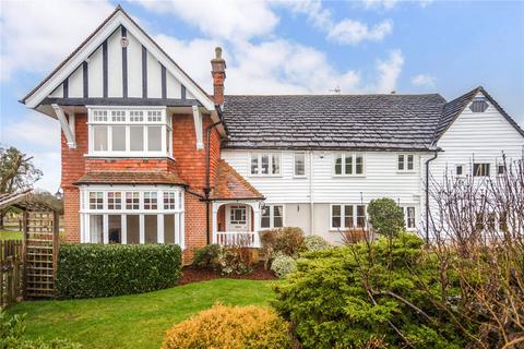 5 bedroom detached house to rent, Westons Hill, Itchingfield, Horsham, West Sussex, RH13