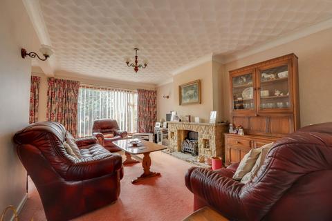 3 bedroom detached house for sale, Greenlands Close, Burgess Hill, RH15