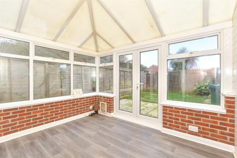 4 bedroom semi-detached house for sale - Honeysuckle Lane, Selsey, Chichester, West Sussex