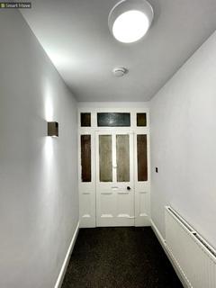 2 bedroom flat to rent, London Road, Peterborough, Cambridgeshire. PE2 9BB