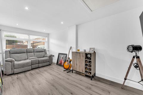 21 Atterbury Close, Widnes, WA8 4GF
