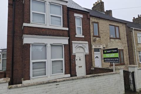 2 bedroom flat to rent, London Road, Fletton, Peterborough, Cambridgeshire. PE2 8BB