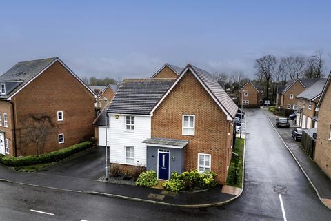 4 bedroom detached house for sale - Bunyard Way, Maidstone, ME16