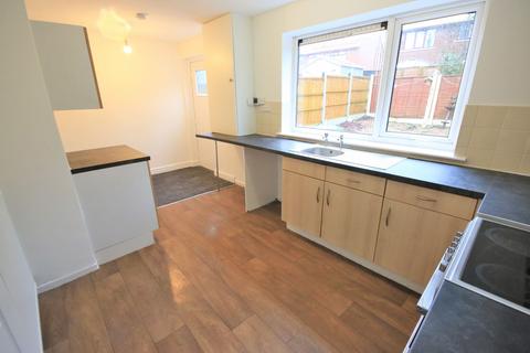 3 bedroom terraced house to rent, Inward Drive, Wigan, WN6