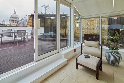 2 bedroom penthouse to rent, St Paul's