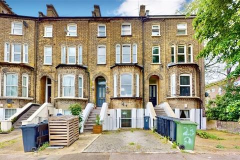 2 bedroom flat to rent, Wanstead E11