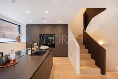5 bedroom detached house for sale - Loudoun Road, London, NW8