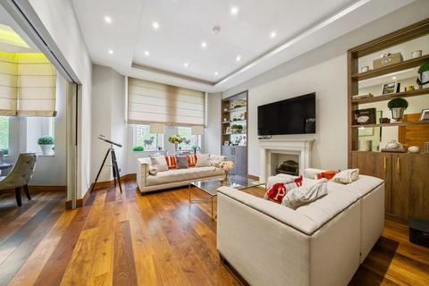 3 bedroom apartment for sale, North Gate, St John's Wood, NW8