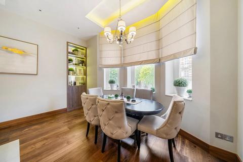 3 bedroom apartment for sale, North Gate, London, NW8