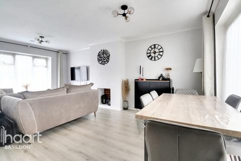 46 Luncies Road, Basildon, SS14 1SG