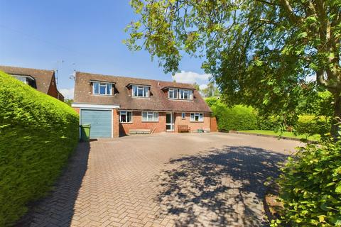 4 bedroom detached house for sale, Warrendene Road, Hughenden Valley