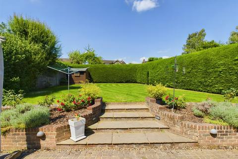 4 bedroom detached house for sale, Warrendene Road, Hughenden Valley