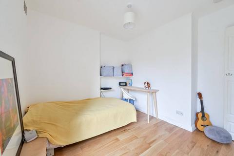 2 bedroom flat for sale, Hervey Road, Blackheath, London, SE3