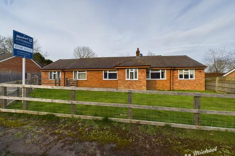 4 bedroom detached bungalow for sale, Elm Brook Close, Chearsley, Aylesbury, Buckinghamshire