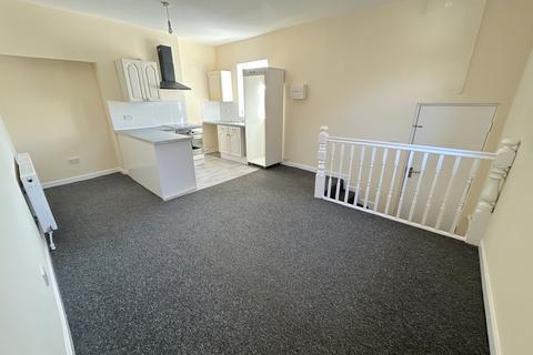 2 bedroom apartment to rent, Westhoughton, Bolton BL5
