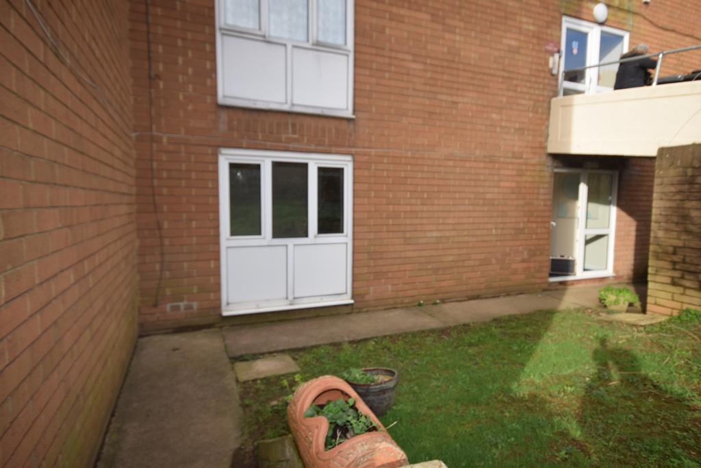 Yeo Vale Road, Barnstaple, EX32 1 bed flat for sale £95,000