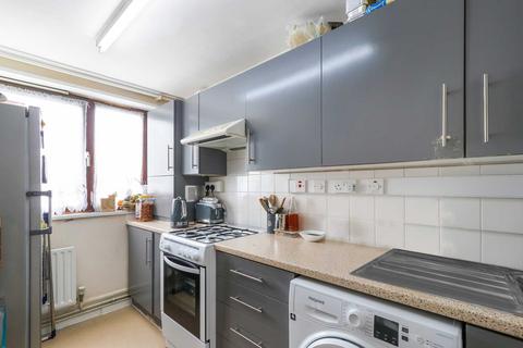 1 bedroom apartment for sale, Muir Road, London