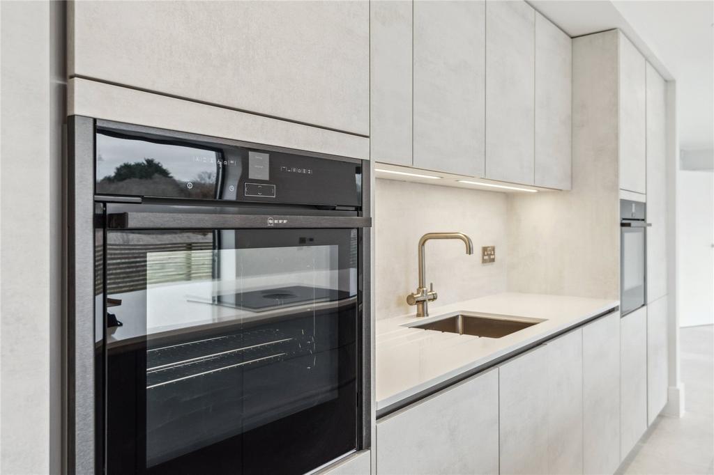 Oven