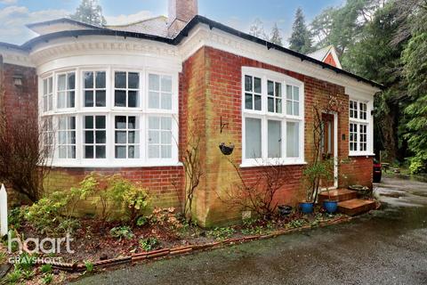 1 bedroom apartment for sale, Tilford Road, Hindhead