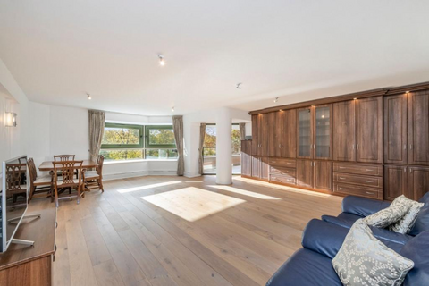3 bedroom flat for sale - St James's Terrace, London NW8