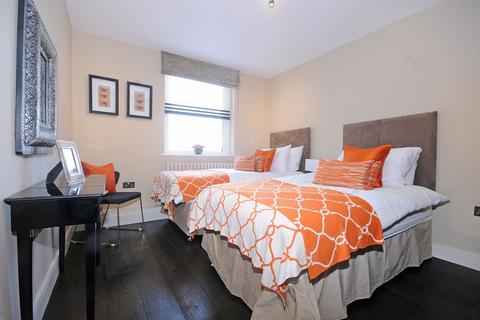 3 bedroom apartment to rent, St Johns Wood Park, London NW8