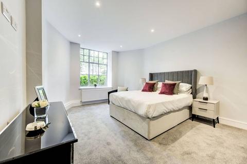 3 bedroom apartment to rent, Maida Vale, London W9