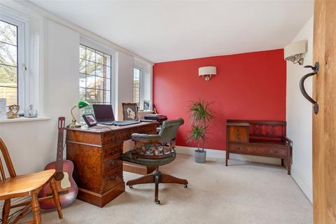 5 Bartons Lane, Old Basing, Basingstoke, RG24 8AN