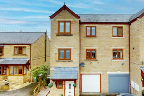 4 bedroom townhouse for sale, The Beeches, Pool in Wharfedale, LS21