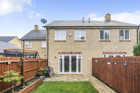 22 Carmello Close, Carterton, OX18 1DJ