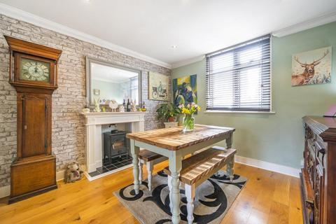 10 Buckhurst Road, Frimley Green, Camberley, GU16 6LH