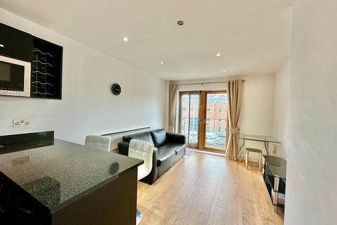 2 bedroom flat to rent - Cordwainers Court, Black Horse Lane