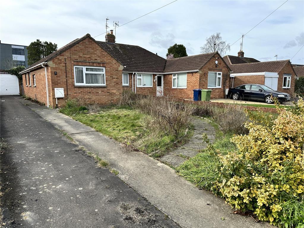 Brookfield Lane, Churchdown... 3 bed bungalow for sale £315,000