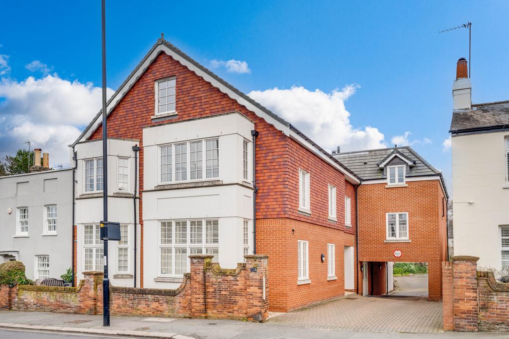 Upper Shirley Road, Croydon, CR0 2 bed apartment for sale £450,000