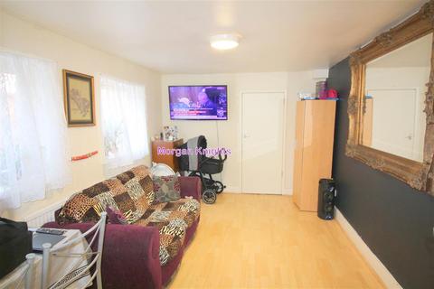 2 bedroom apartment for sale, East Ham E6