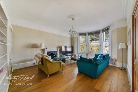 3 bedroom flat for sale, Shooters Hill Road, London, SE3