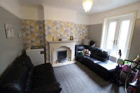 3 bedroom semi-detached house for sale - Heaton Road, Huddersfield, West Yorkshire, HD1 4JB