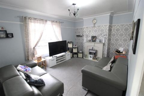 3 bedroom semi-detached house for sale, Heaton Road, Huddersfield, West Yorkshire, HD1 4JB