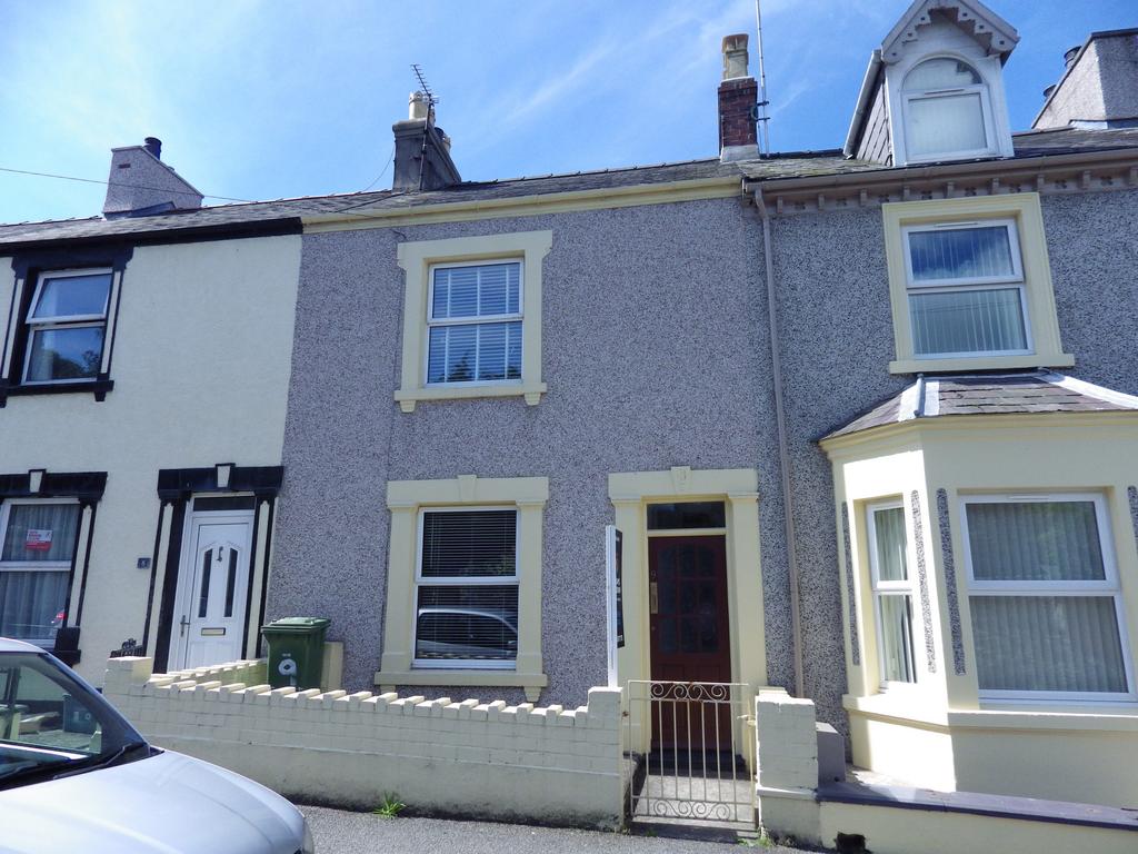 Gelert Street, Caernarfon, Gwynedd, LL55 2 bed terraced house £675