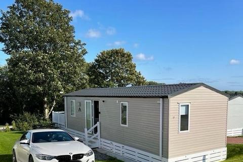 2 bedroom static caravan for sale, PS-200224 – Meadow Lakes Holiday Park, St Austell, Cornwall