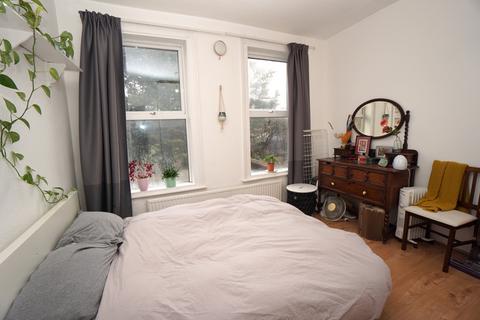 1 bedroom flat to rent - 26 Wray Crescent, London N4